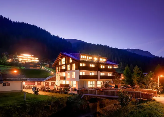 Bohemia 2 In By Interhome